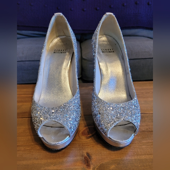 Stuart Weitzman Silver Glitter Peep-toe Pump - 7.5 - Picture 3 of 16